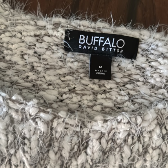 Woman’s David bitton sweater - Picture 2 of 2